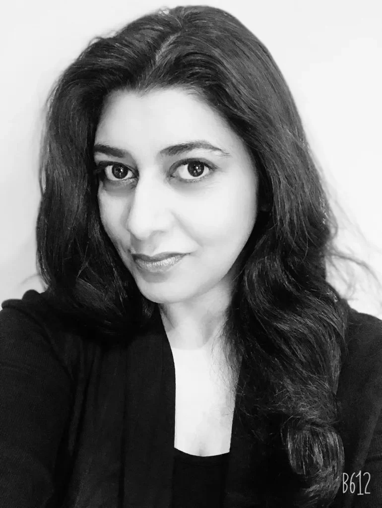Shazia+B&W-2880w